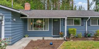 Remodeled Rambler with 2/Car garage, RV Parking and an Impressive Back Yard!!!!! Gallery 6