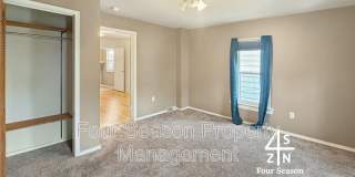 338 South Locust Street Gallery 15