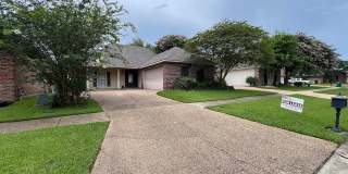 Beautiful 3 Bedroom Home in Established Zachary Neighborhood! Gallery 1