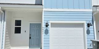 Spacious 3-Bedroom Townhouse Gallery 1
