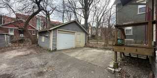4 Bedroom House Available Next to UC Campus Gallery 18