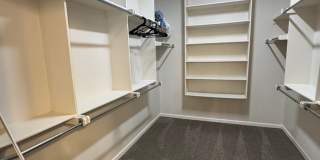 Furnished 3 bedroom, 2.5 bathroom, 2 car garage Gallery 22