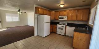 Spacious 3 Bedroom 2 Bathroom available now! Gallery 1