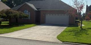 Maryville 37801 - COMING SOON! Showings begin September 25. 2026! 3 bedroom, 2 bath home In Royal Oaks Subdivision - Contact Troy Adams (865) 233-6949 Gallery 1