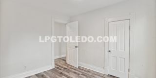 4039 Vermaas Ave.-Upper Gallery 13