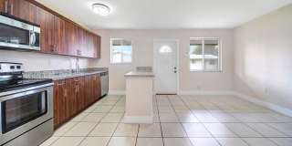 592 NE 150th St Gallery 1