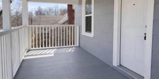 Cute Two Bedroom Home Gallery 25