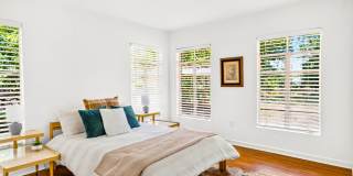 Single Family Home on Sycamore Gallery 23