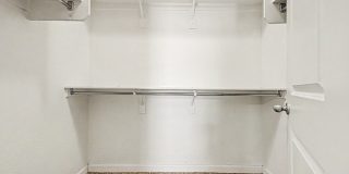 1619 N HILLCREST Gallery 15