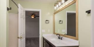 **BE THE LUCKY ONE TO LIVE IN THIS UPDATED NASHVILLE/ BELLEVUE HOME** Gallery 32