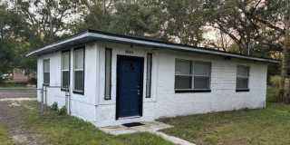 3024 W 1st St Gallery 1