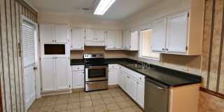 Welcome home to 10005 Raymond - West Little Rock, Newly updated, For Rent, *Please read the full description* Gallery 6