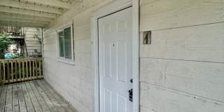 205 S Mitchell St Gallery 22