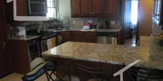 Huge 3 bed in oak square Gallery 8