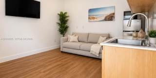 17911 NW 91st Ct Gallery 1