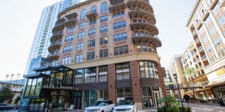 Arrive River Oaks Gallery 40