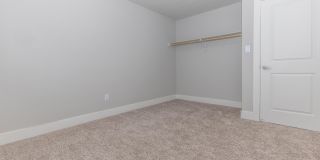 Aero Place Apartments Gallery 26