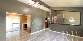 Spacious Port Orchard Split-Level with A/C, Two Living Areas & Fenced Backyard Gallery 9