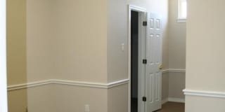 1601 W Henderson Gallery 8