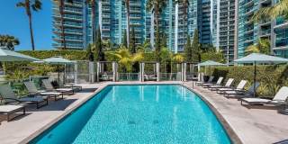 13650 Marina Pointe Dr Gallery 56