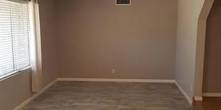 Single family home, 2 car garage Gallery 13