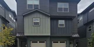 Stunning Town House in Garden City Gallery 1