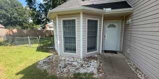 Unique 3BR/2.5BA Southwest Columbia Rental – Near Rock Bridge High! Gallery 34