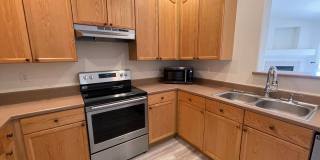 SW Littleton Top Floor Condo with Mountain Views! Gallery 4