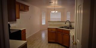 5208 Bridle Dr Gallery 3