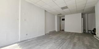 937 W WALNUT Street Gallery 3
