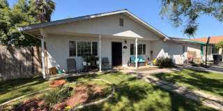 Updated 3 Bedroom Home in Hanford Gallery 1