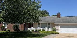 139 South Eastview Avenue Gallery 1
