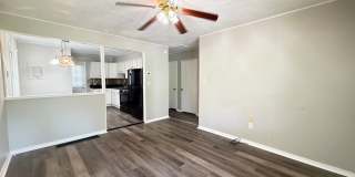 2 Bedroom, 1 Bathroom Home For Rent!! Gallery 4