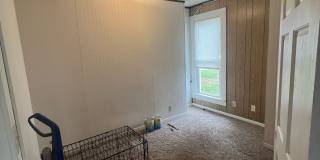 528 Niagara St Gallery 5