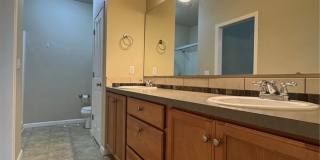 Edgewater Community Gallery 6