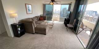 2825 S King Street Gallery 6