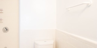 Spacious Fenway 2-Bedroom with Heat, Hot Water & Gas Included – Prime Location Near Transit, Dining & Entertainment! Gallery 5