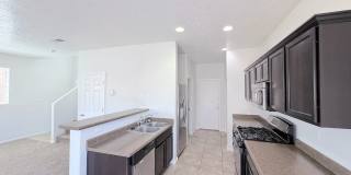 Beautiful 3 Bedroom Home in Montecito Estates area on Albuquerque's Westside. Refrigerated Air! Open Layout Gallery 11