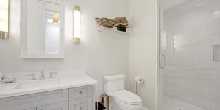 103 East Chestnut Street Gallery 29