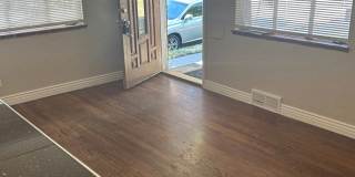 Fantastic 4 Bed 2 Bath 2 living rooms - Available NOW! Gallery 10