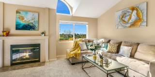 Beautiful Top Floor 2 Bed 2 Bath Condo in Factoria Beautiful Top Floor 2 Bed 2 Bath Condo in Factoria Gallery 15