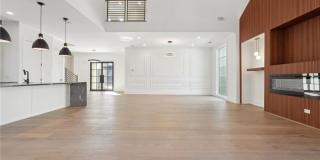 10365 Waters Road Gallery 21