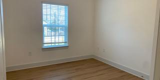 Beautiful Brand New Three Bedroom Apartment! Gallery 6