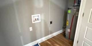 402 Gunn Street Gallery 8