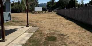 Green area 3 Bedroom 2 Bath with Garage Gallery 23