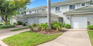 2 bedroom 2.5 bathroom Townhome in Cypress Landing Gallery 3