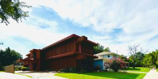 Mid-Century Modern 2BD 2BA Duplex with Two Bonus Rooms Near Uptown District!!!! Mid-Century Modern 2BD 2BA Duplex with Two Bonus Rooms Near Uptown District!!!! Gallery 1