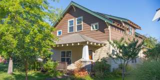 Urban Farmhouse! Lovely 4 Bedroom Eastside Home. Gallery 1