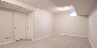 3555 Queen Ave N Gallery 6