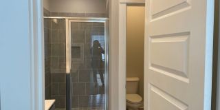 Spacious 3 bedroom home with garage and fenced backyard! Gallery 5